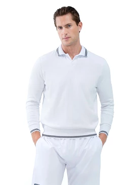 Classic V Neck Sweater - White/Midnight