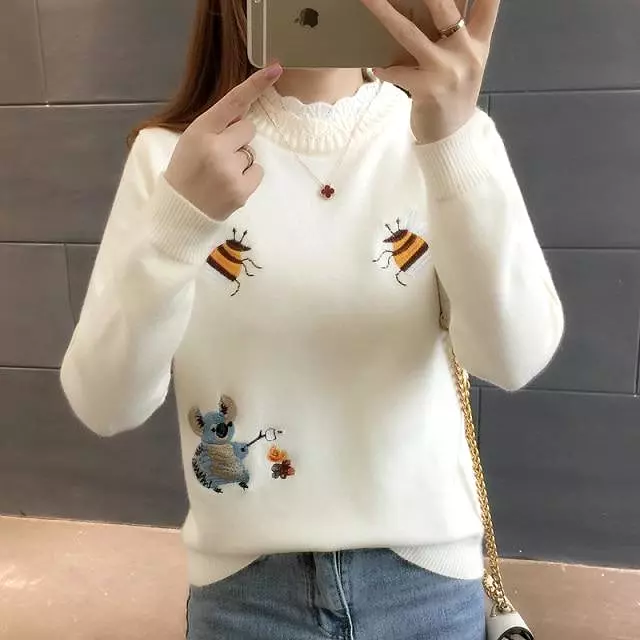 Embroidered Crewneck Women Sweater