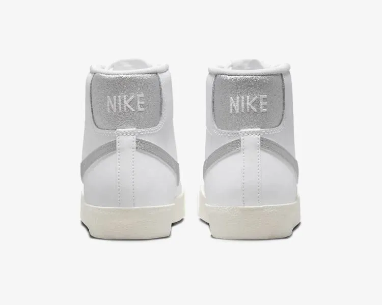 NIKE BLAZER MID '77(GS)