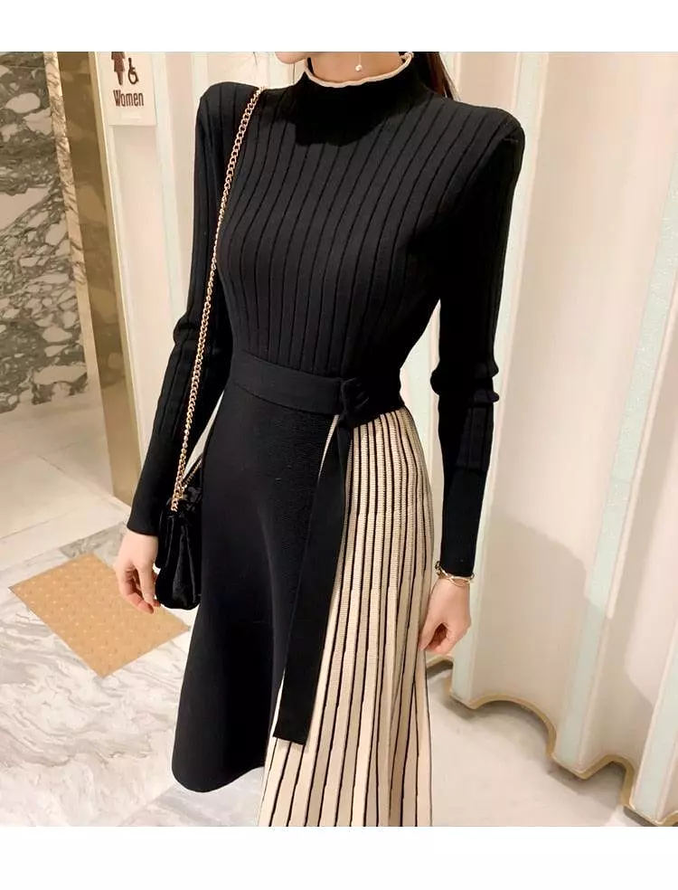 Patchwork Pleated Sweater Dress